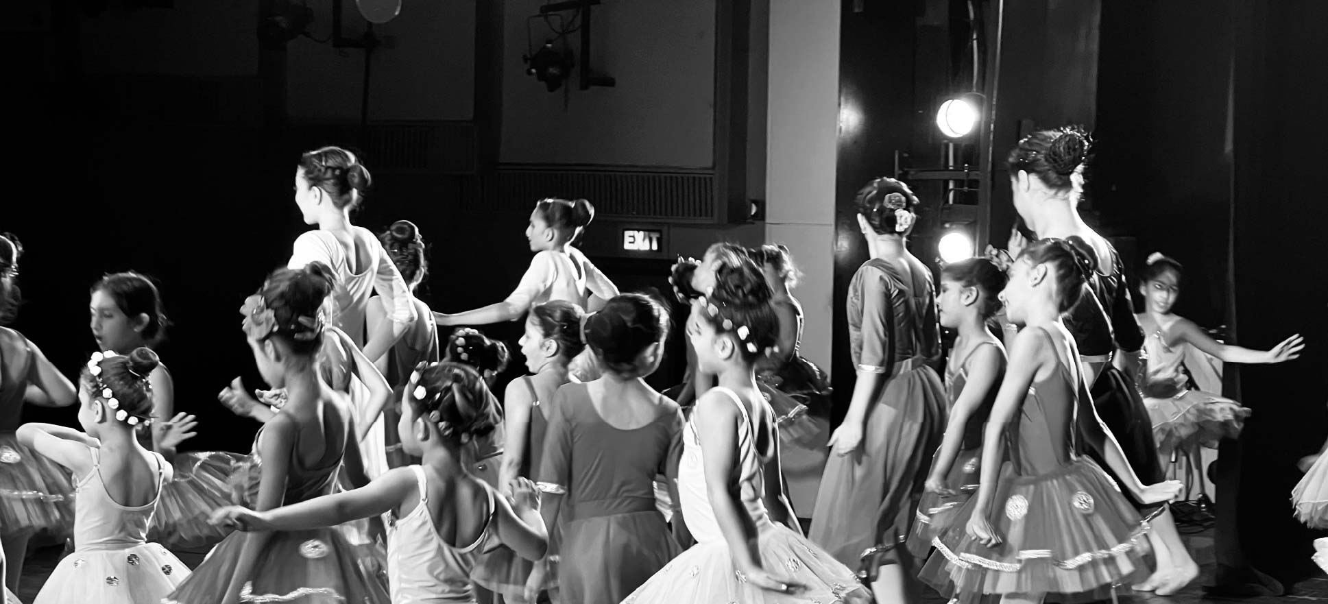 The Dancing Museum summer workshop with children exploring dance and movement at KNMA