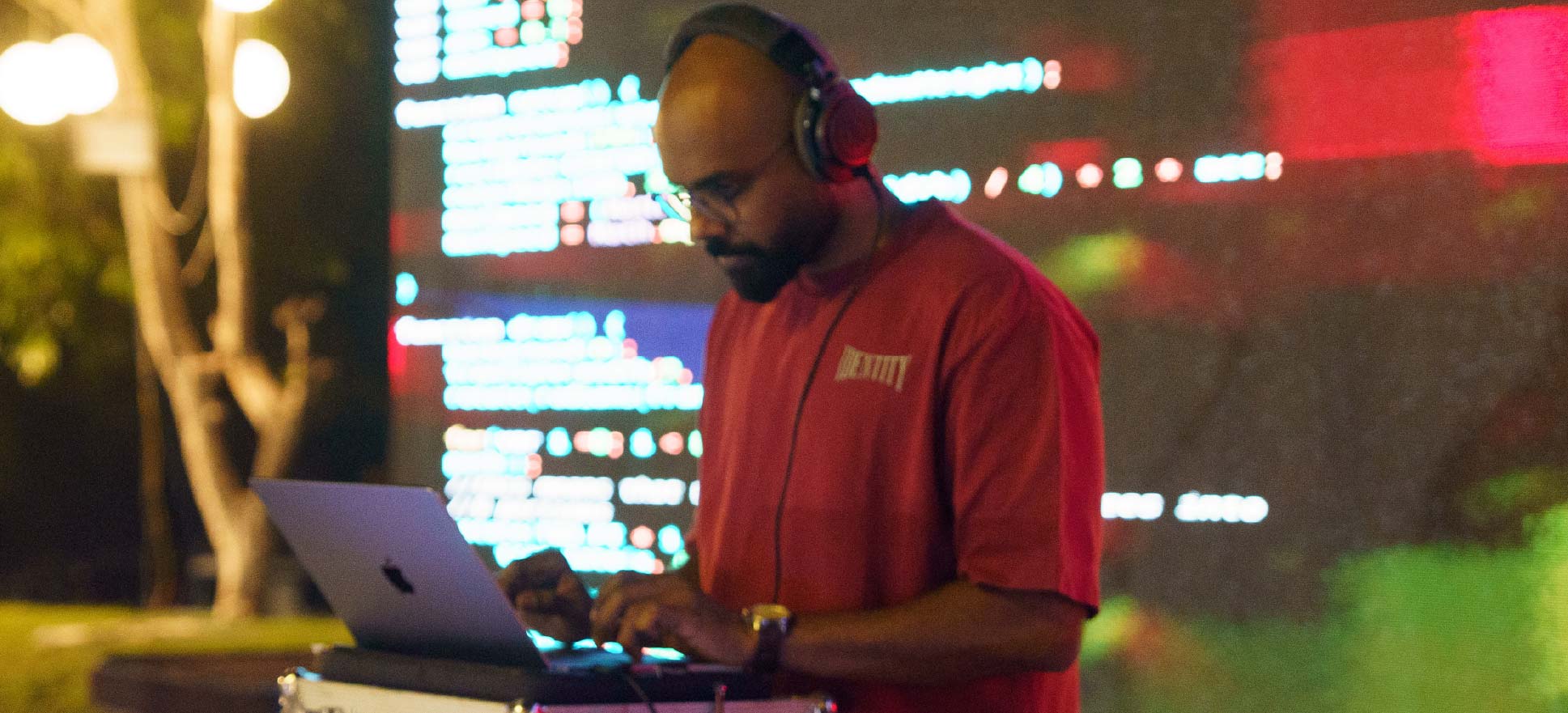 Unearthing Echologies is a methods series workshop exploring sound recording and acoustic ecology at KNMA